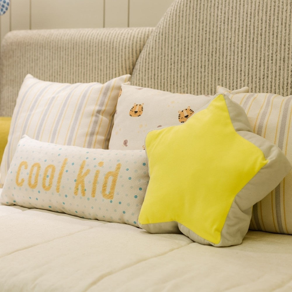 Almofada Infantil Formato Estrela com Enchimento 30 cm
