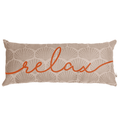 Almofada Baguete com Frase Relax e Fundo em Conchinhas 52 x 24 cm