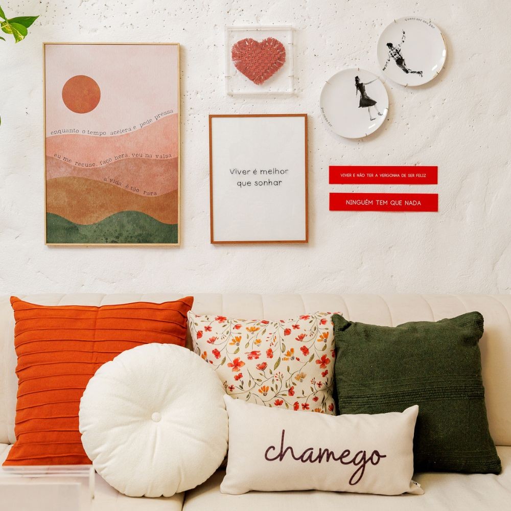 Quadro Decorativo Bordado à Mão Viver com Moldura de Madeira e Vidro - 30x40