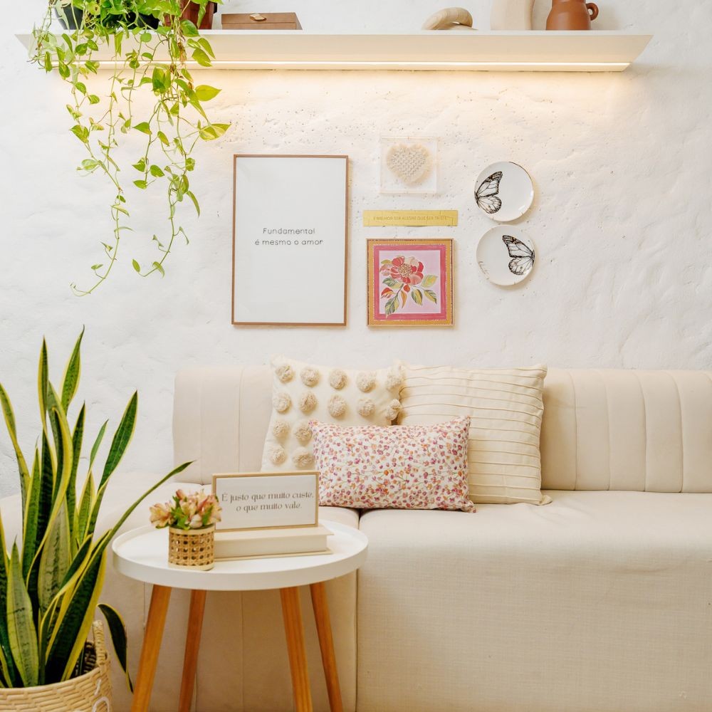 Placa Acrílico Dourada Alegria 33x5 cm Para Decoração Inspiradora