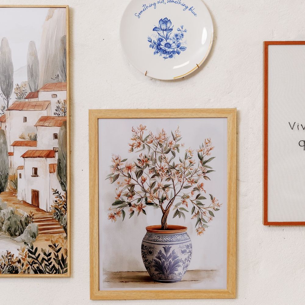 Quadro Decorativo Flores em Vaso Moldura em Madeira - 30x40cm
