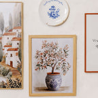 Quadro Decorativo Flores em Vaso Moldura em Madeira - 30x40cm