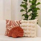 Almofada Decorativa em Forma de Concha Goiaba com Enchimento 26 x 40cm