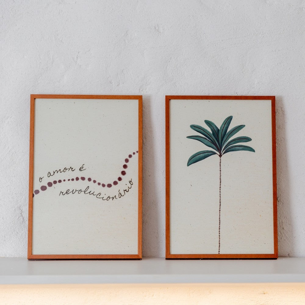 Quadro Decorativo Amor Revolucionário 21x31 cm em Moldura Madeira Com Vidro