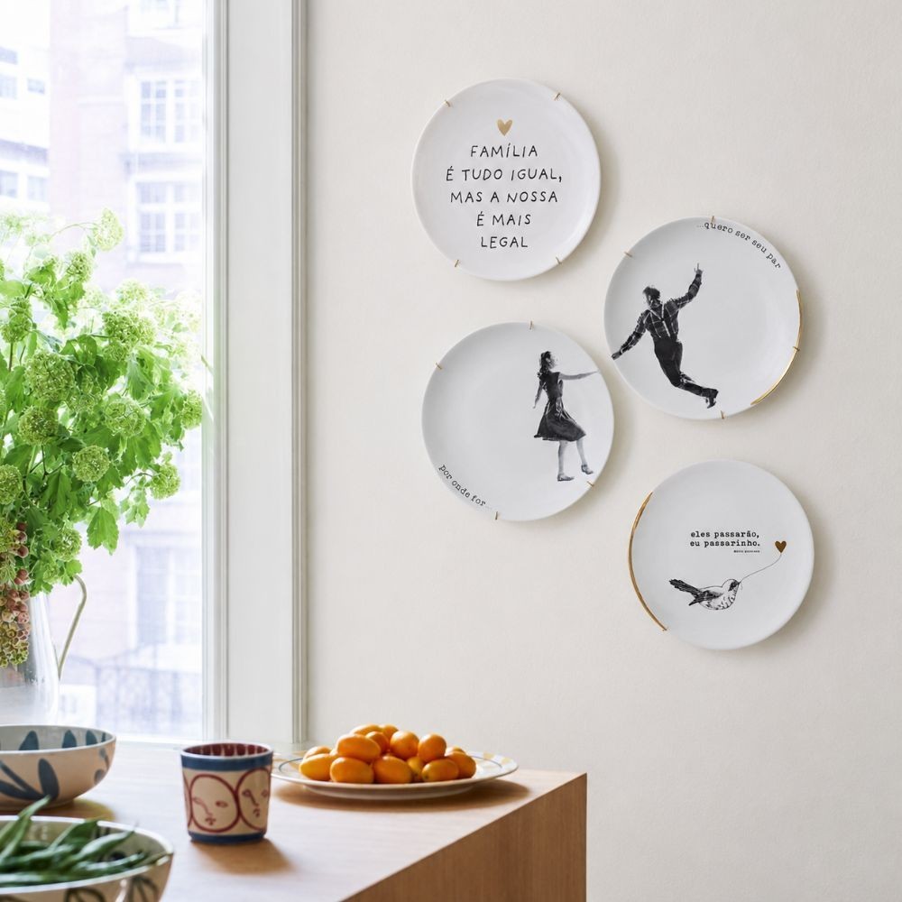 Prato Decorativo Família em Cerâmica com Coração Dourado - 21cm