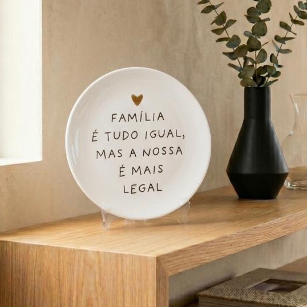 Prato Decorativo Família em Cerâmica com Coração Dourado - 21cm