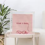 Acrílico Decorativo Bordado Segue o Baile
