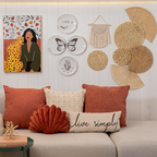 Quadro Decorativo Juma 40x60 cm em  Moldura Filete com Estampa Mulher e Onça