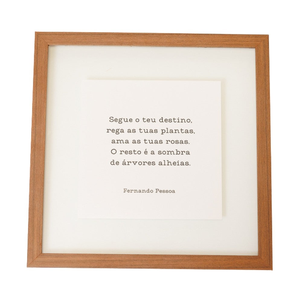 Quadro Decorativo Fernando Pessoa 35x35 cm com Moldura de Madeira e Vidro Flutuante