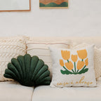 Almofada Decorativa com Flor Amarela e Frase Casa É Abraço 45 x 45 cm