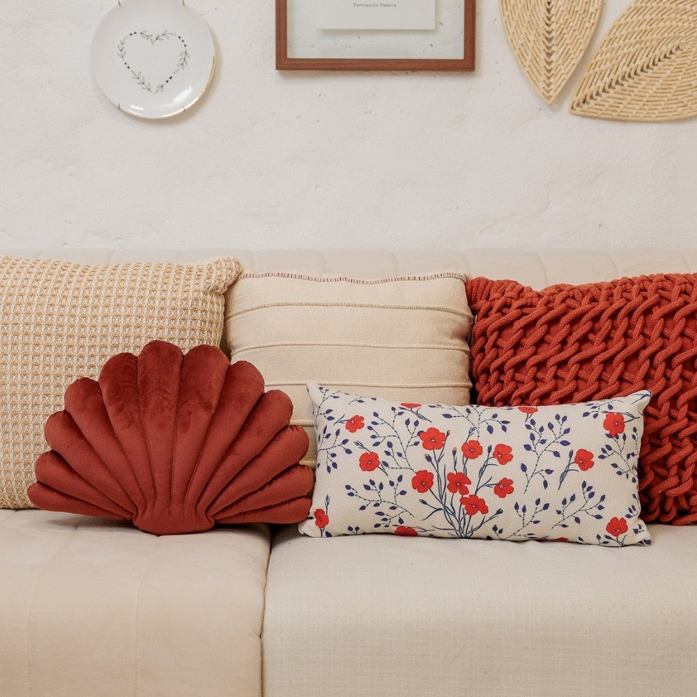 Almofada Decorativa em Forma de Concha Goiaba com Enchimento 26 x 40cm