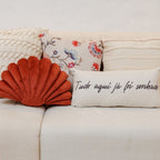 Almofada Decorativa em Forma de Concha Goiaba com Enchimento 26 x 40cm