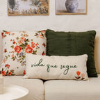Almofada Baguete Vida que Segue em Tecido Bouclé Off White