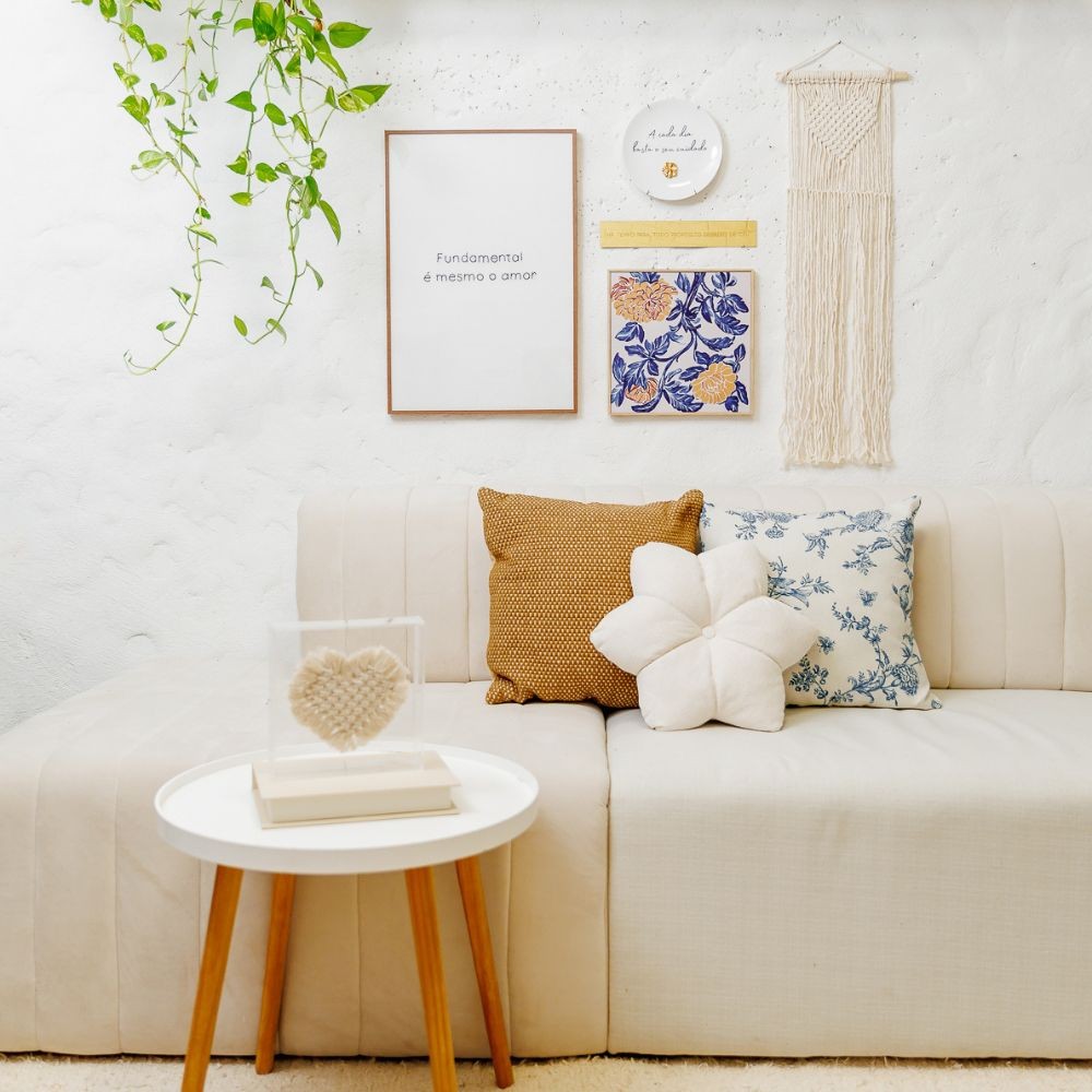 Quadro Decorativo Bordado à Mão Fundamental 40x60 cm com Moldura de Madeira e Vidro