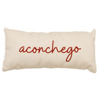 Almofada Baguete Palavra Aconchego em Marrom  Fundo Off White 52 x 24 cm