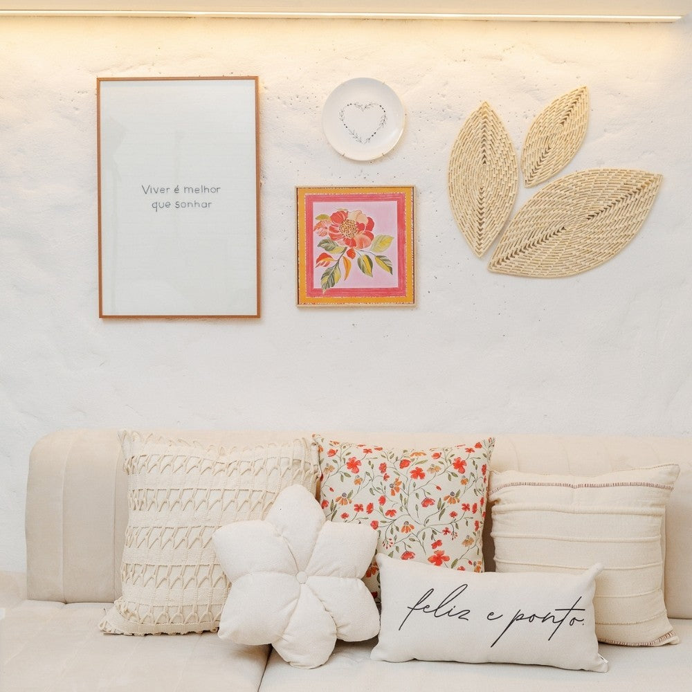 Almofada Baguete off-white com Frase Feliz e Ponto Enchimento 52 x 24 cm