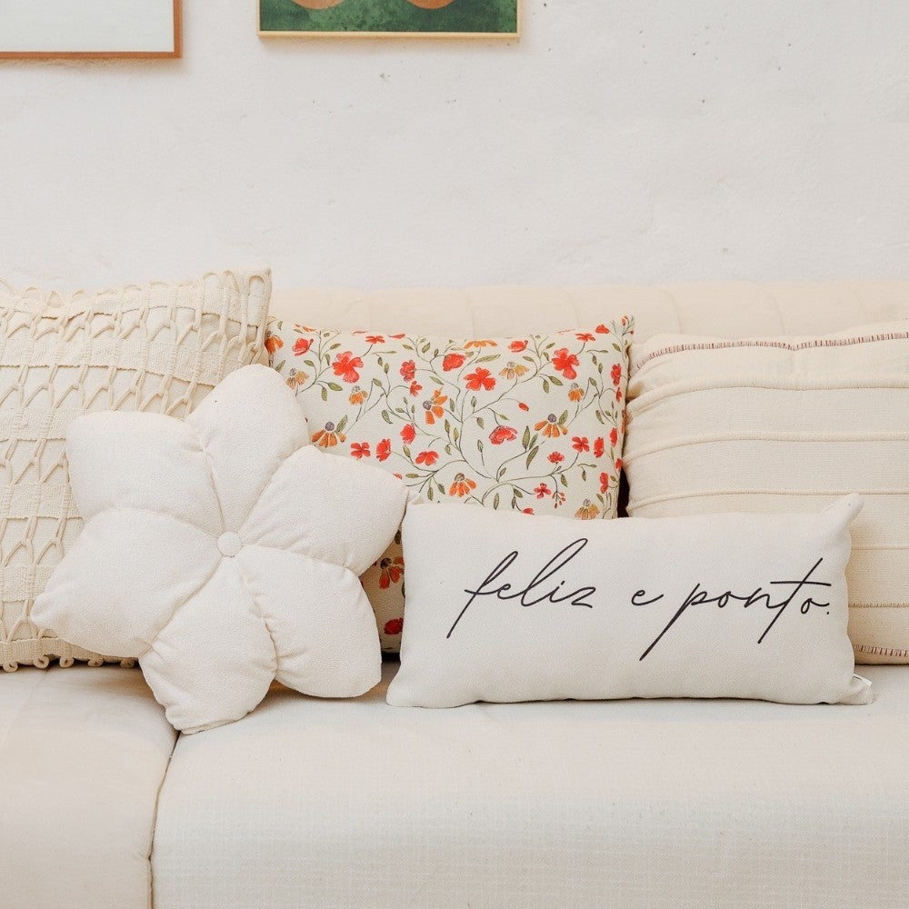 Almofada Baguete off-white com Frase Feliz e Ponto Enchimento 52 x 24 cm