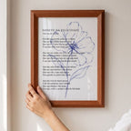 Quadro Soneto da Felicidade com Flor Azul e Moldura de Madeira Chanfrada