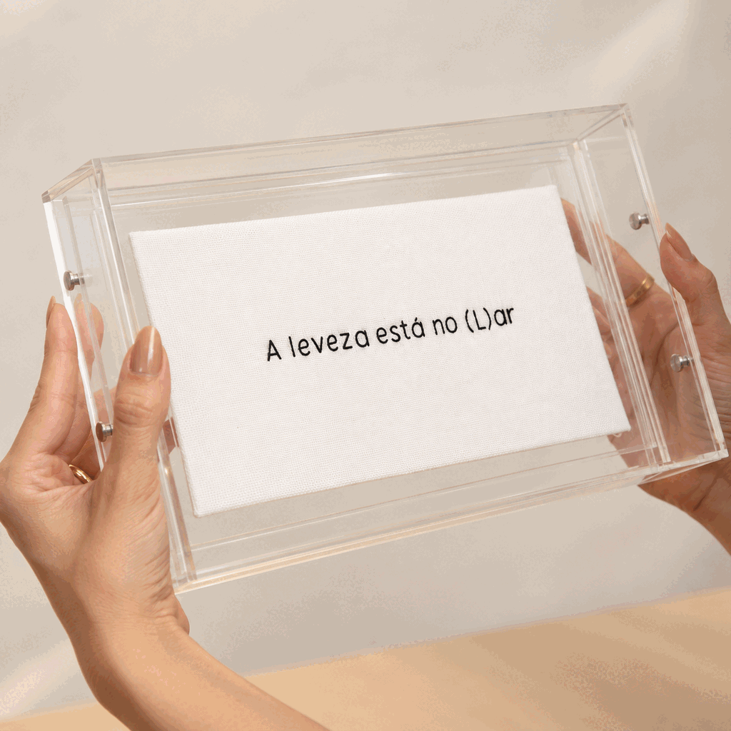 Acrílico Decorativo Lar Bordado