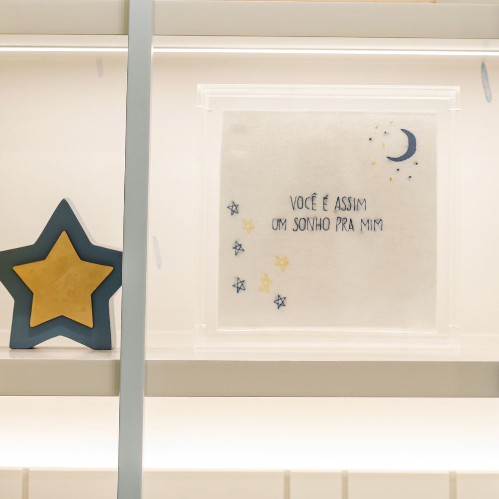 Acrílico Decorativo Infantil com Bordado Você é Assim Azul