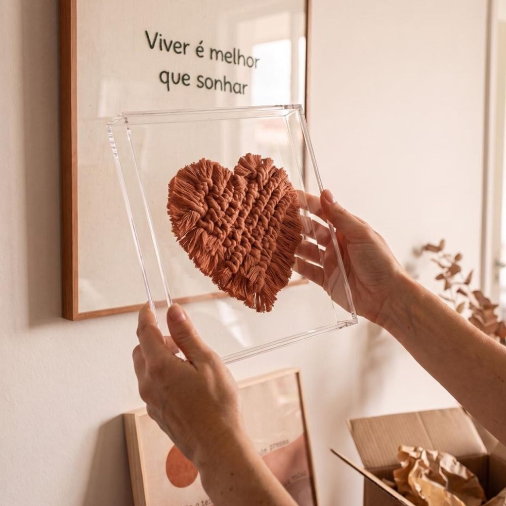 Acrílico Decorativo Coração Macramê Terracota