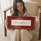 Quadro Decorativo Bordado à Mão Amor 21x41 cm com Paspatur Vinho e Moldura de Madeira