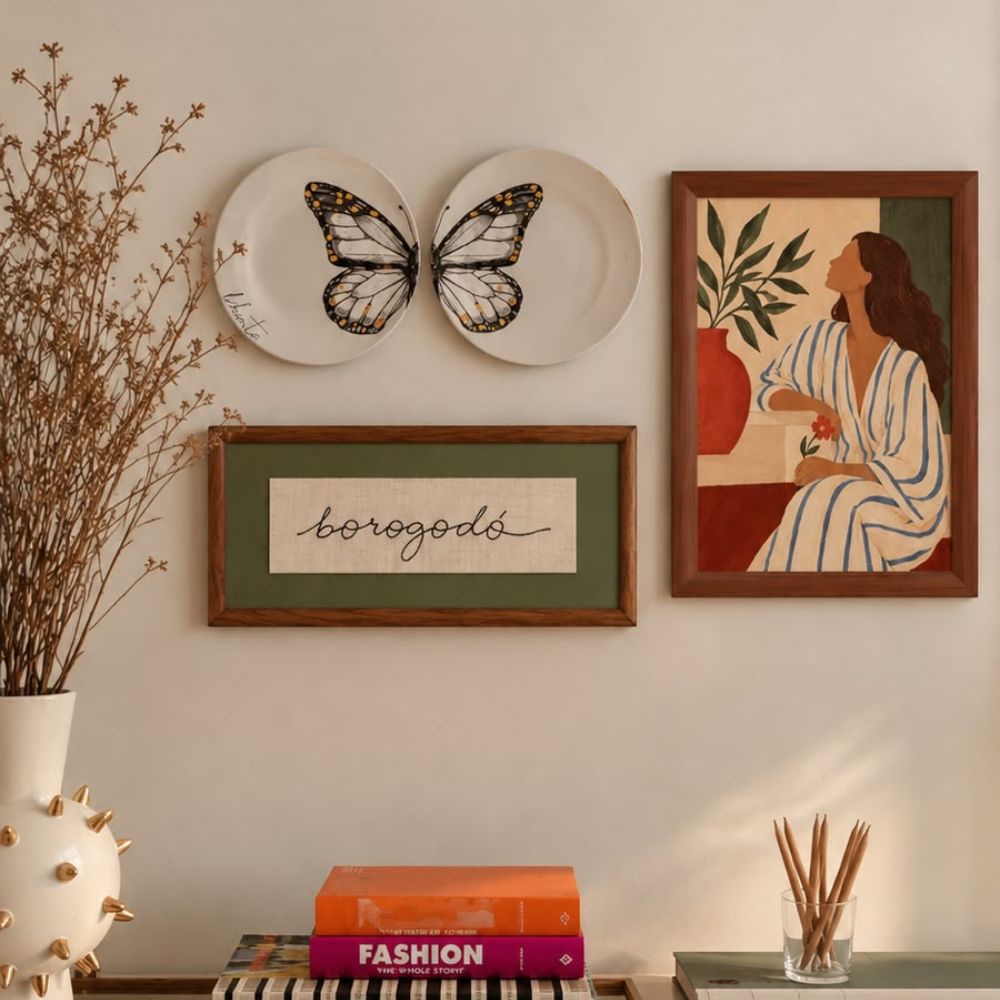 Quadro Decorativo Bordado à Mão Borogodó 21x41 cm com Paspatur Verde-Oliva e Moldura de Madeira